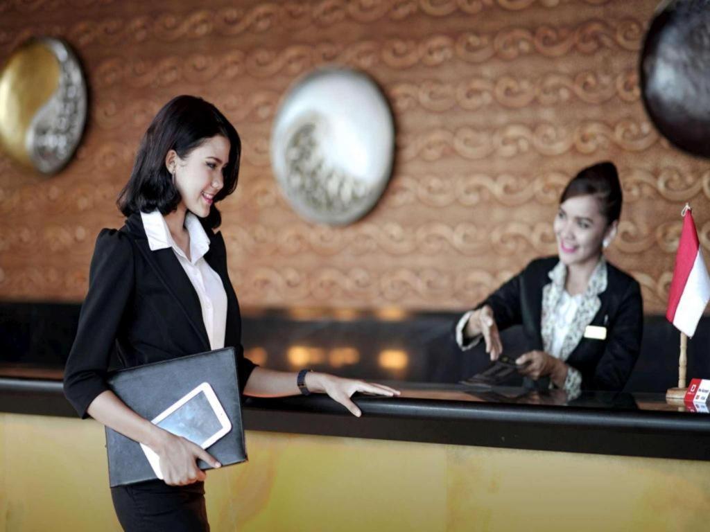 Grand Basko Hotel Padang  Luaran gambar