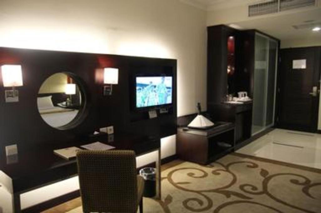 Grand Basko Hotel Padang  Luaran gambar