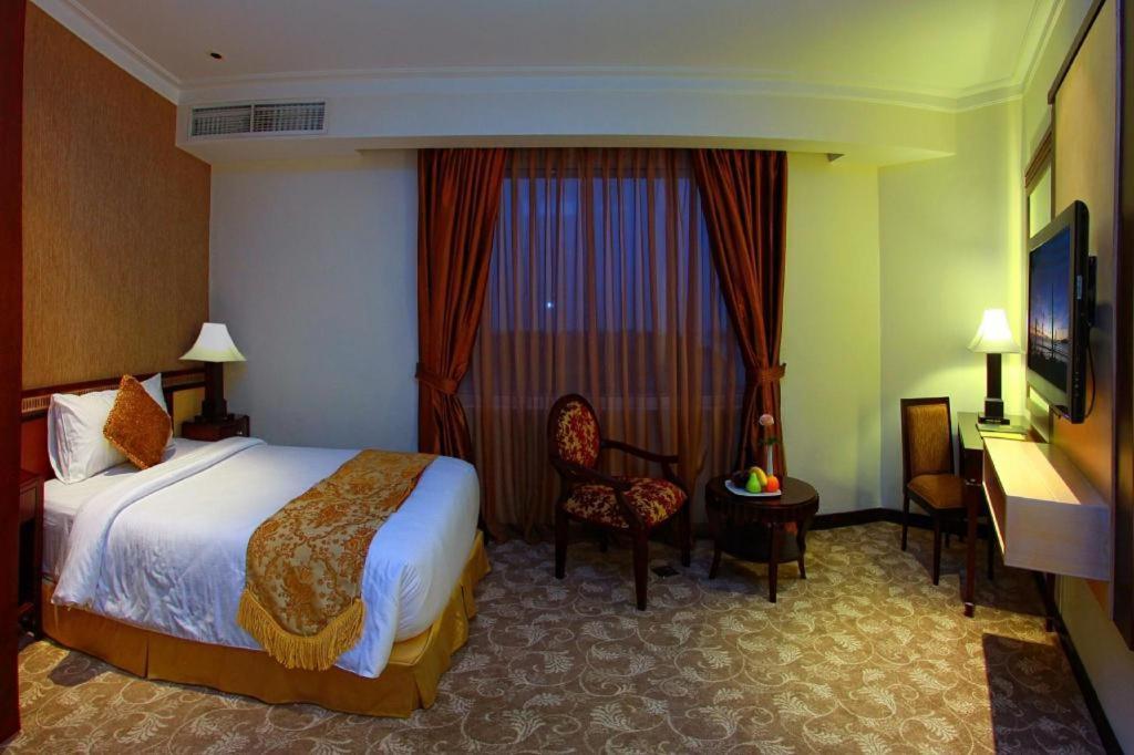 Grand Basko Hotel Padang  Luaran gambar