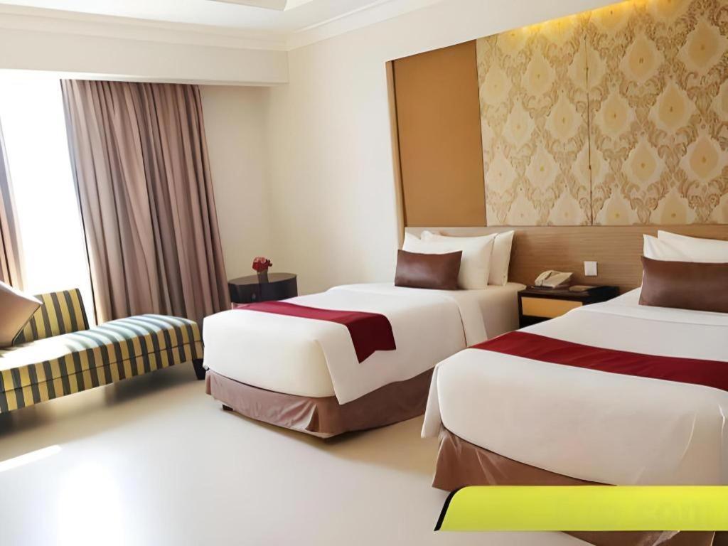 Grand Basko Hotel Padang  Luaran gambar