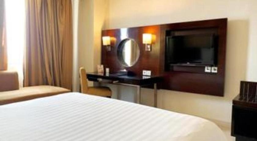 Grand Basko Hotel Padang  Luaran gambar