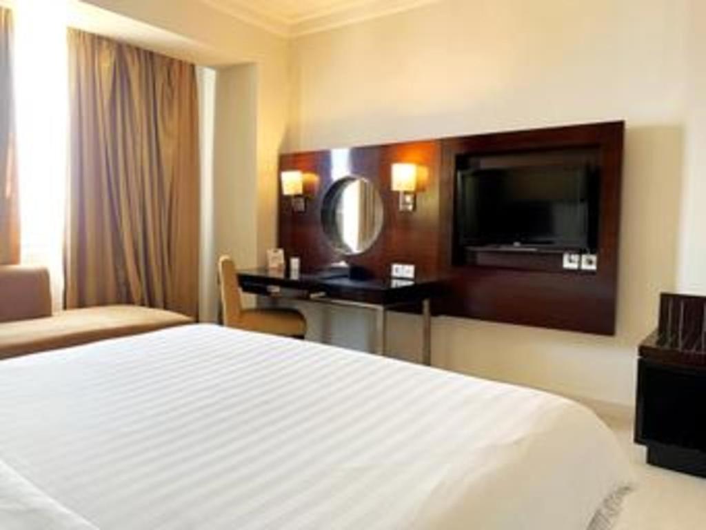 Grand Basko Hotel Padang  Luaran gambar