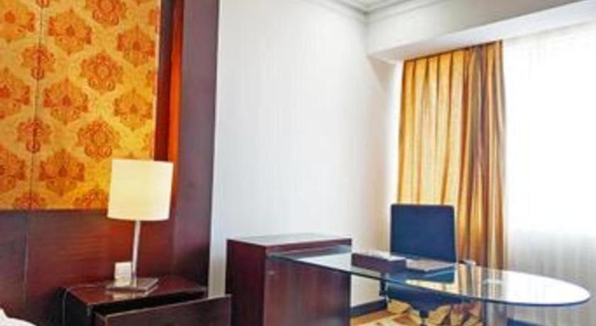 Grand Basko Hotel Padang  Luaran gambar