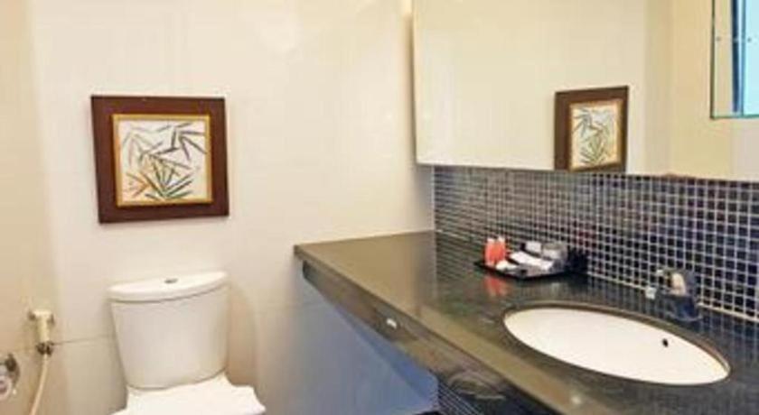 Grand Basko Hotel Padang  Luaran gambar