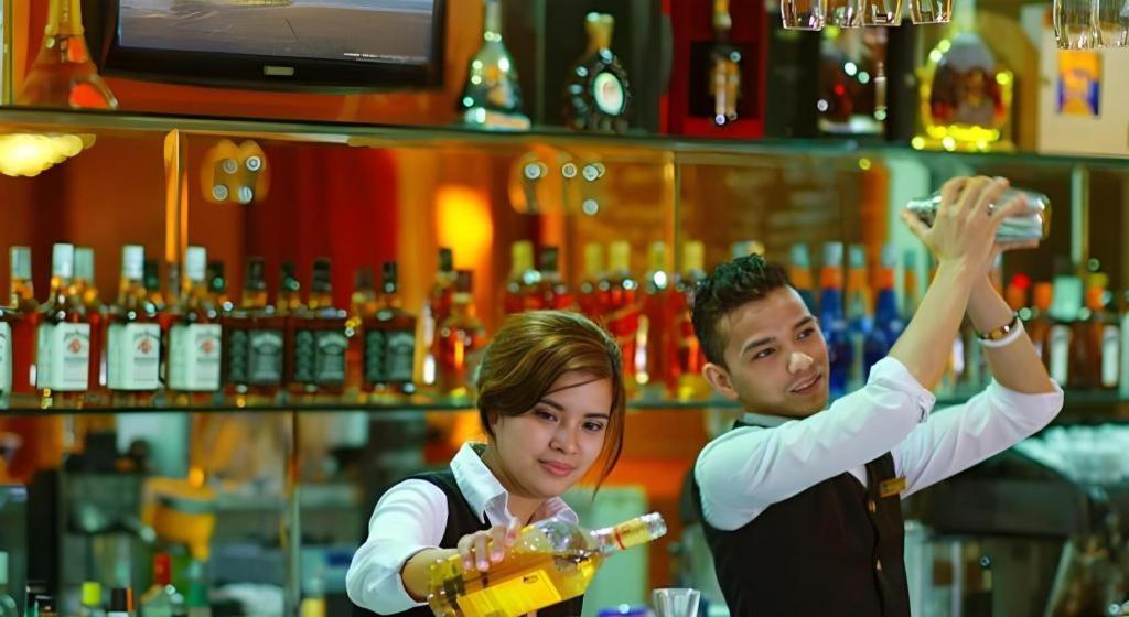 Grand Basko Hotel Padang  Luaran gambar